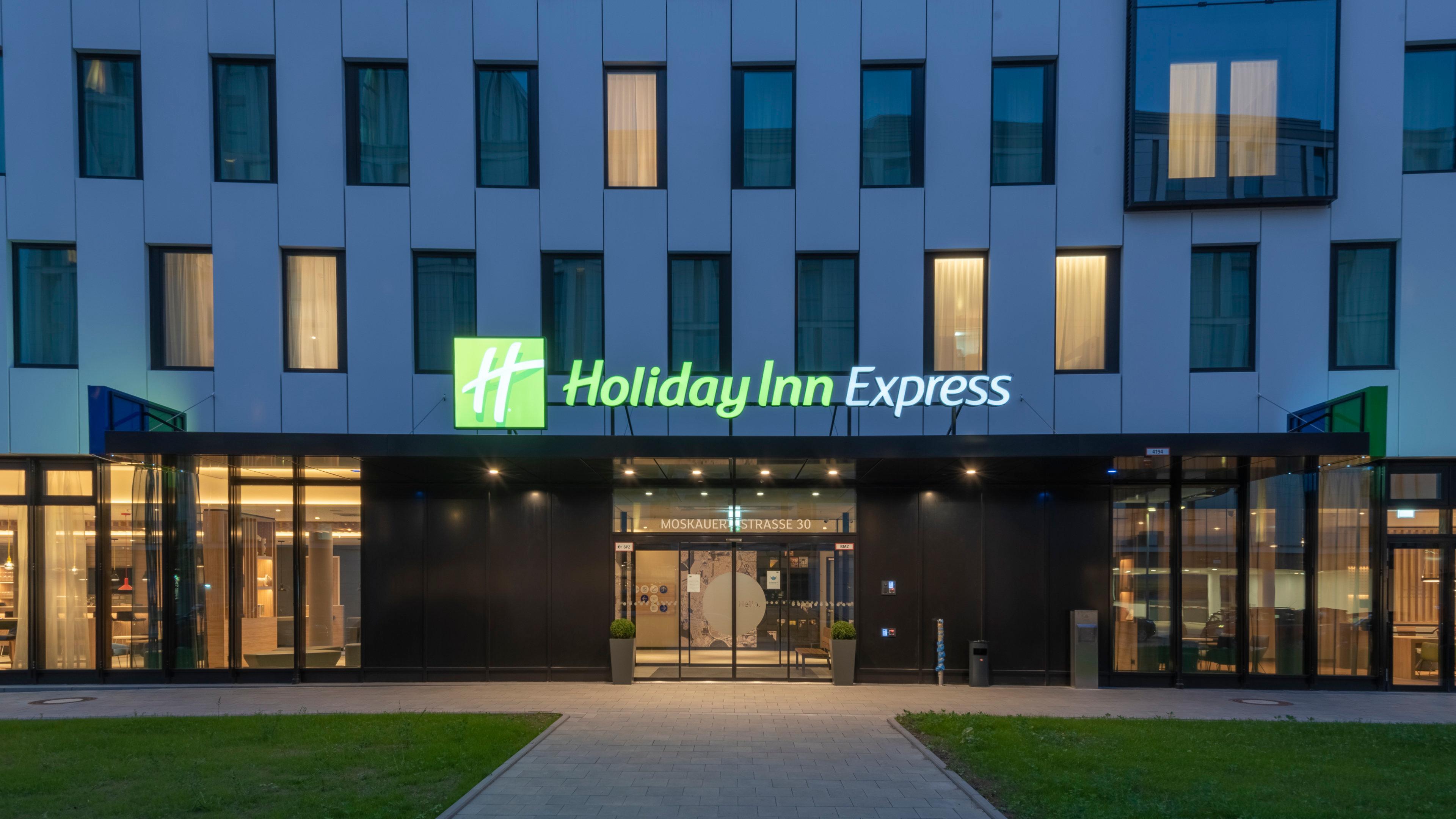 Holiday Inn Express Dusseldorf - Hauptbahnhof, An Ihg Hotel 外观 照片